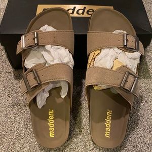 NIB Madden sandals, size 8